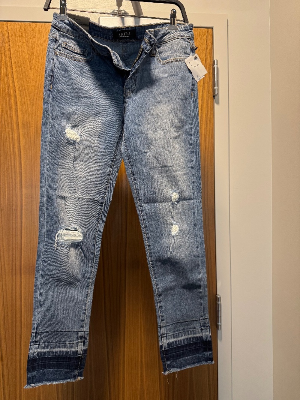 Akira Skinny Jeans - Midrise NWT